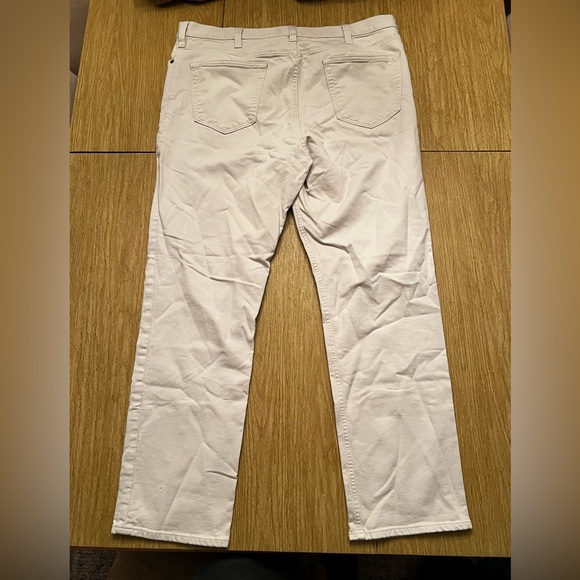 Banana Republic Traveler Pant Size 38W x 32L Great Condition - Picture 3 of 3